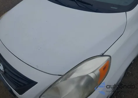 2013 Nissan Versa 1.6 S from USA, damaged, VIN 3N1CN7AP5DL888341